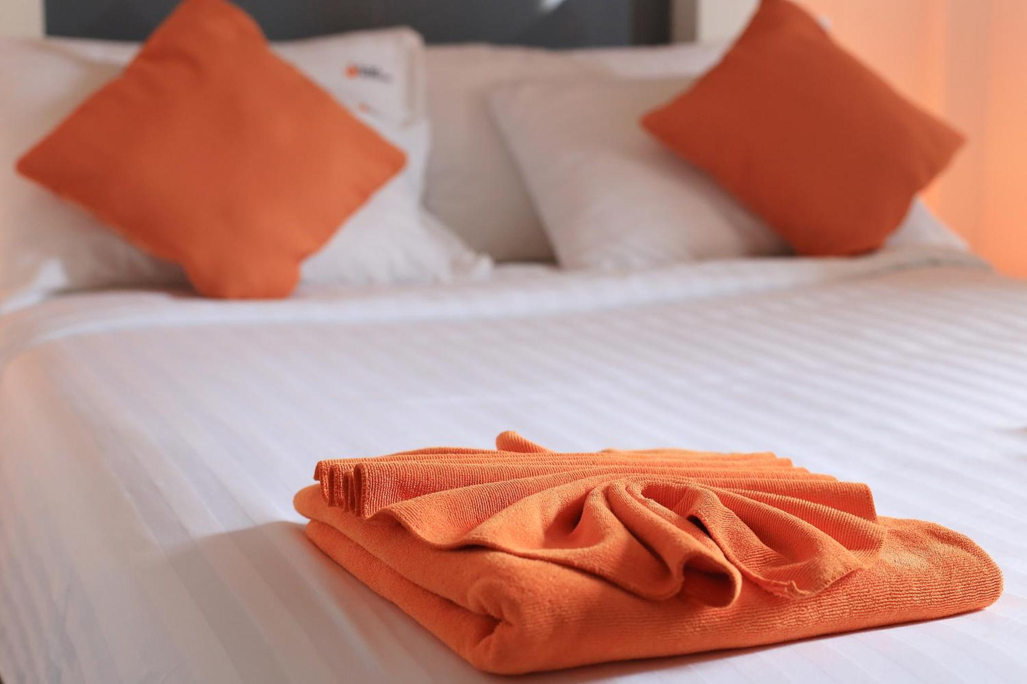 The Original Orange Hotel Nakhon Si Thammarat Oda fotoğraf